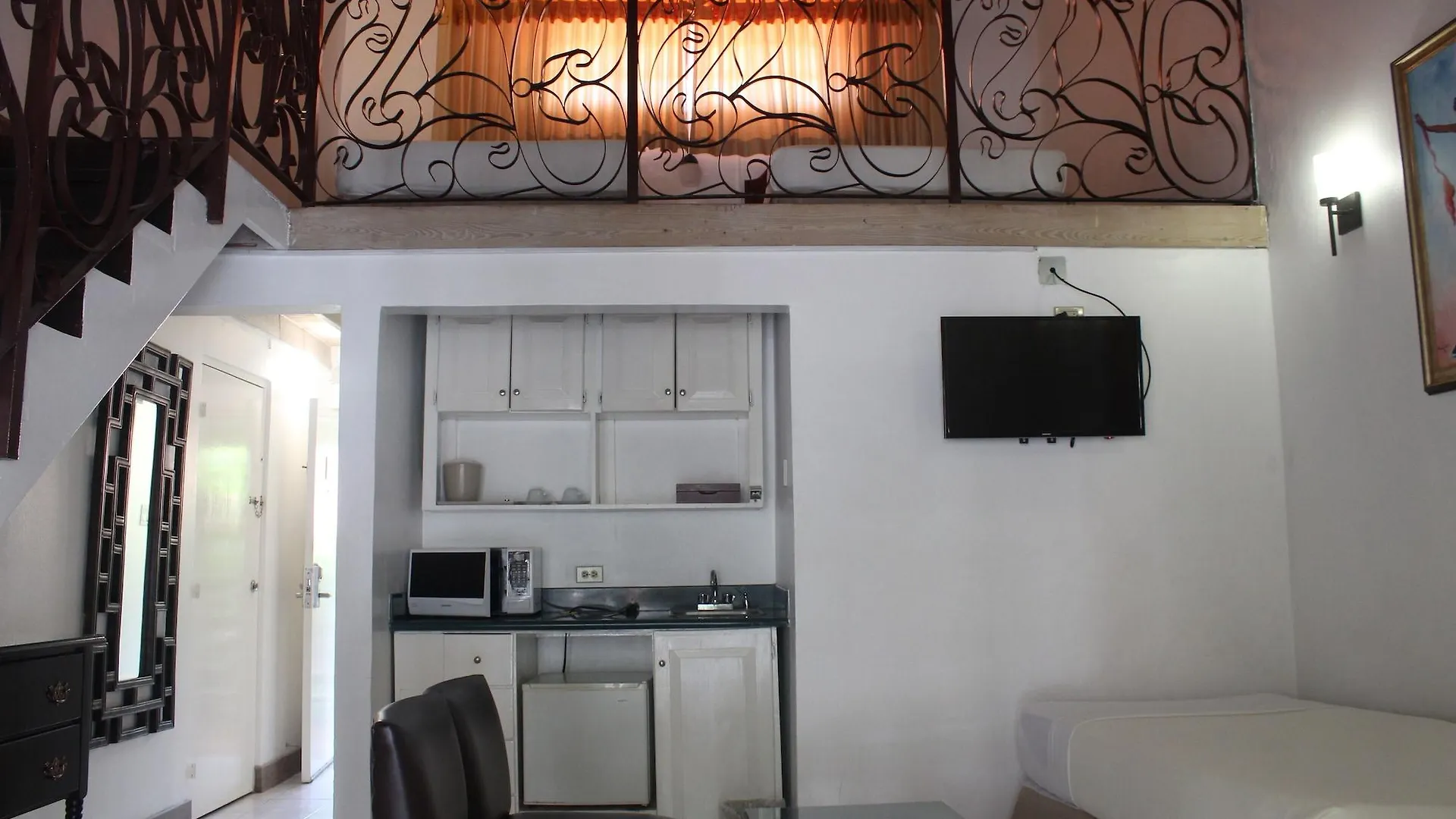 Altamont Court Hotel Kingston
