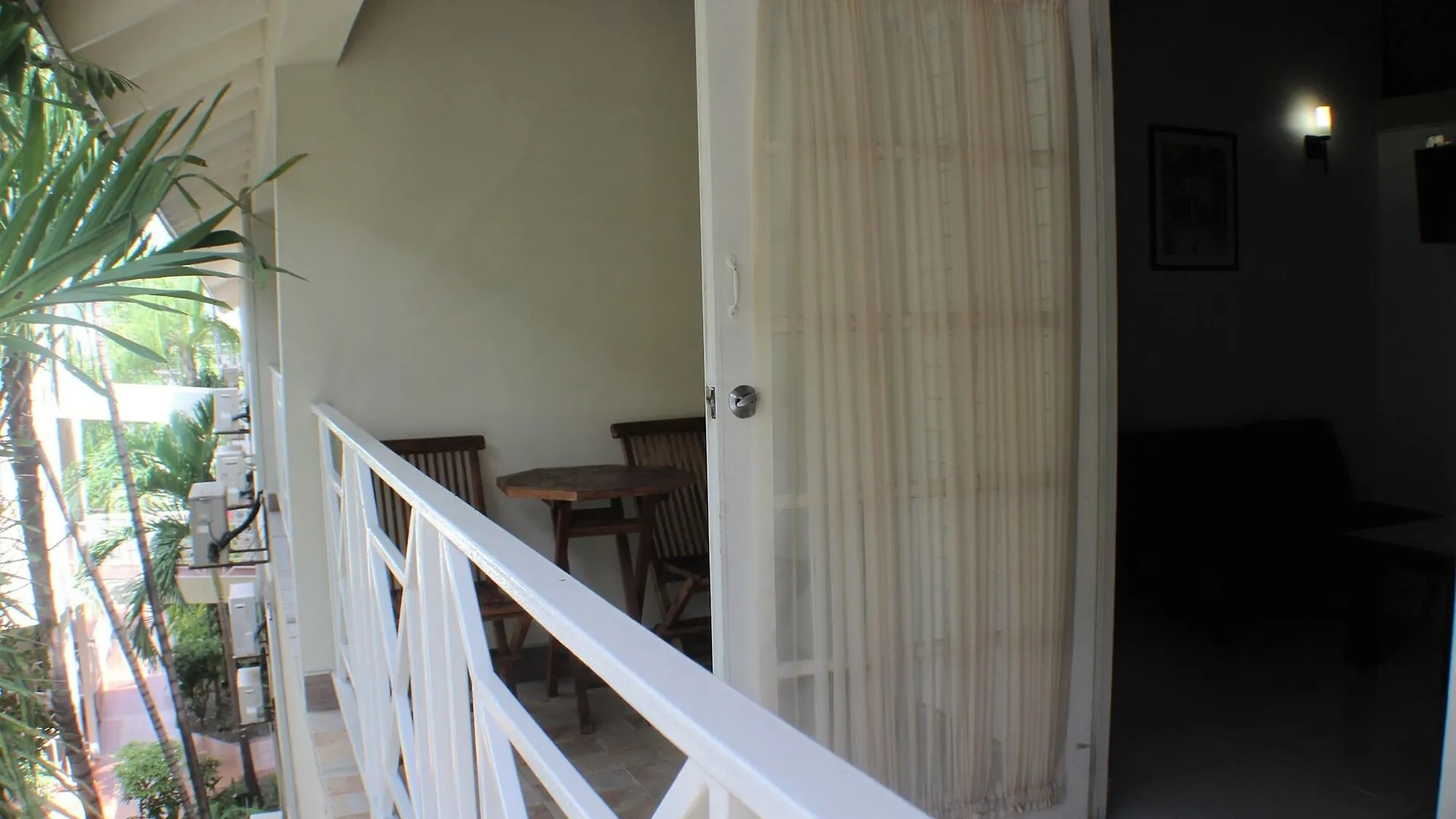 Altamont Court Hotel Kingston 3*,