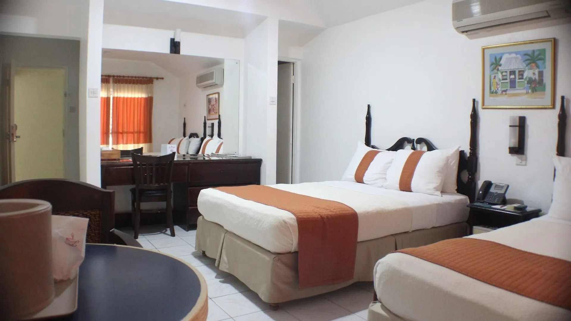 Altamont Court Hotel Kingston Jamaica