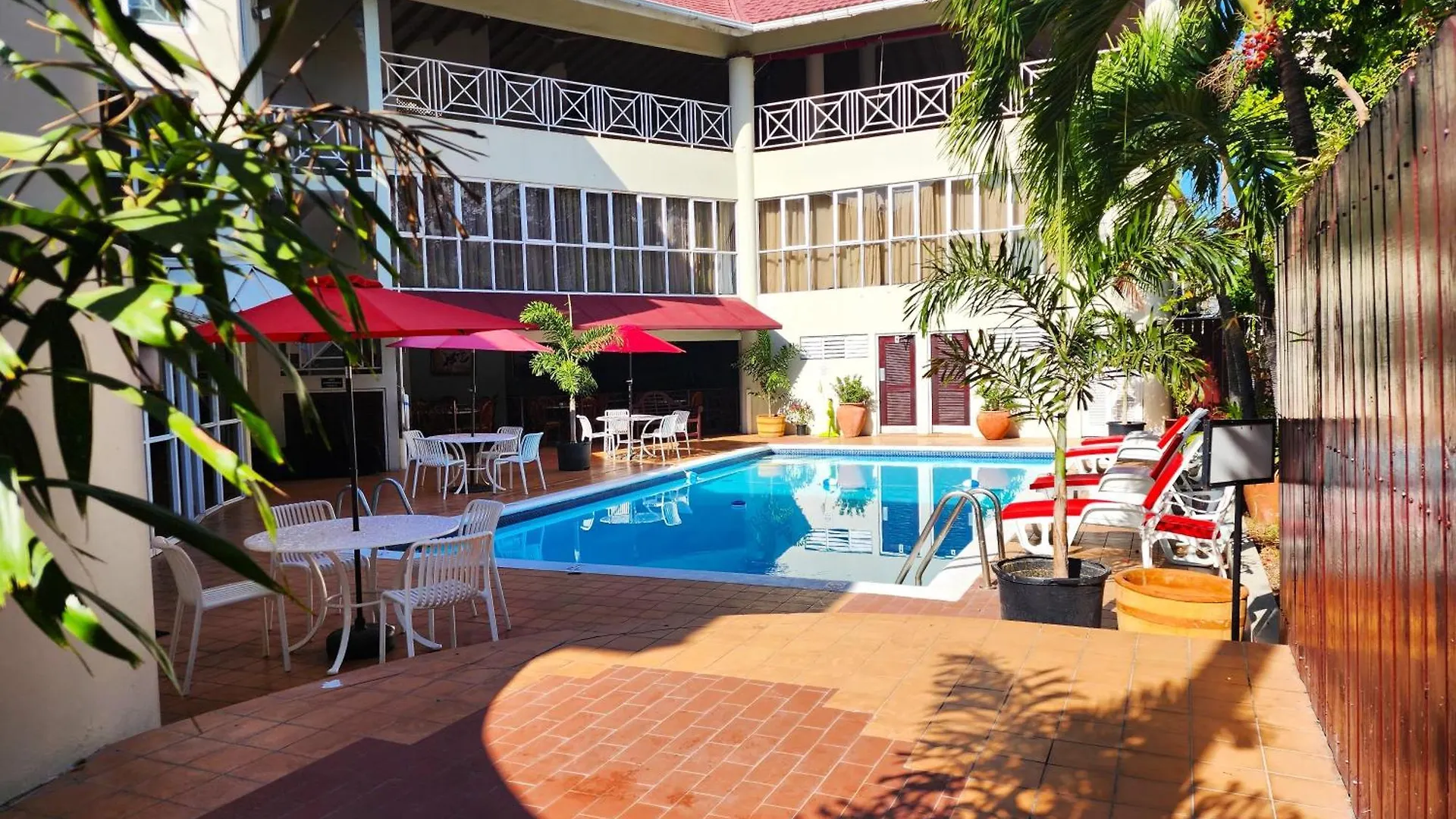 Altamont Court Hotel Kingston