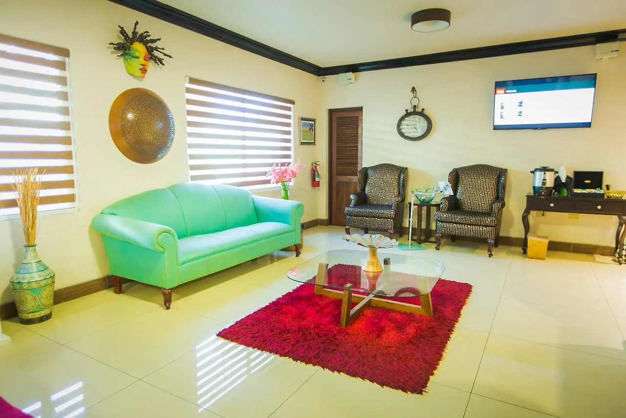 ***  Altamont Court Hotel Kingston Jamaica