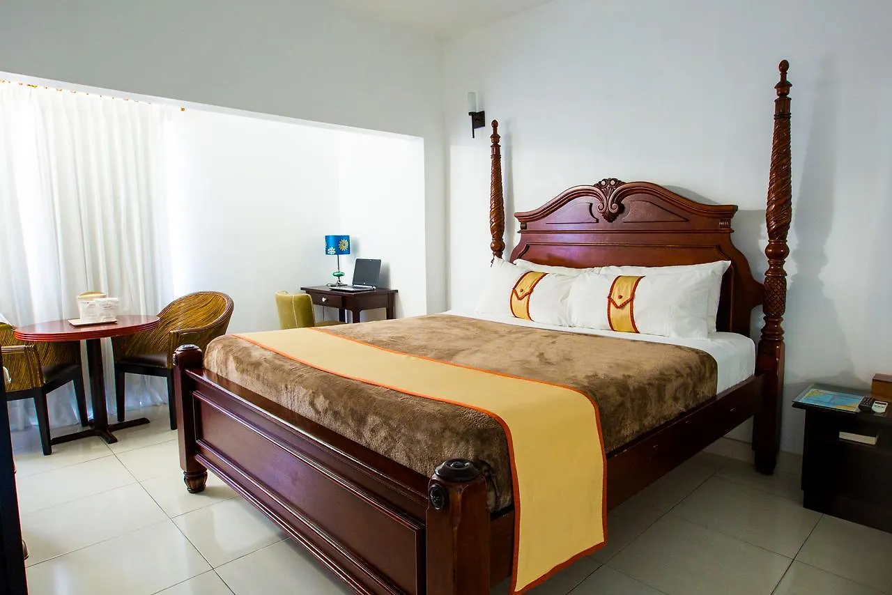 Altamont Court Hotel Kingston
